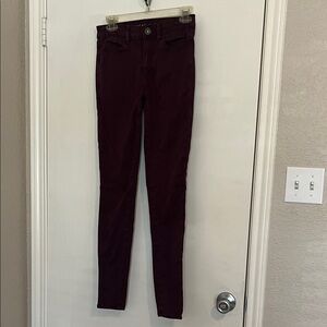 American Eagle Burgundy/Maroon  Skinny Pants Skinny Jeans Straight Leg Size 2